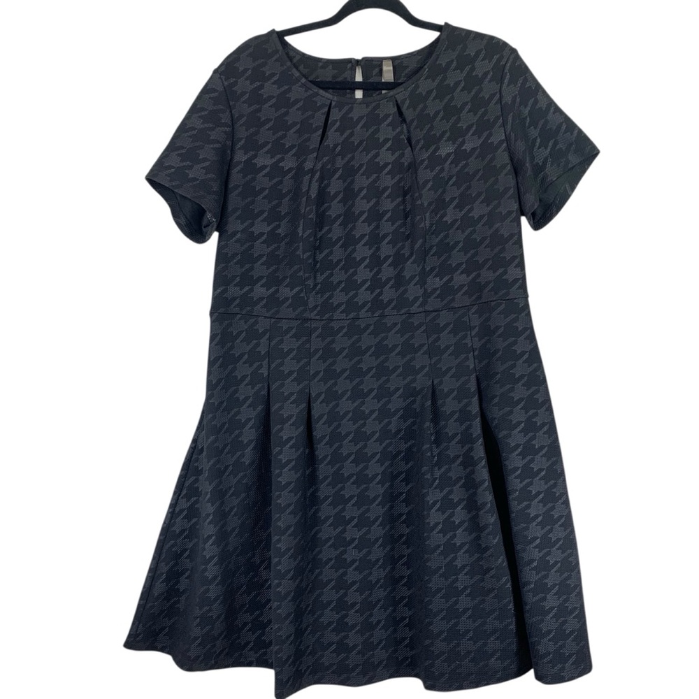 Penningtons  plus size dark gray Houndstooth  short sleeve Dress